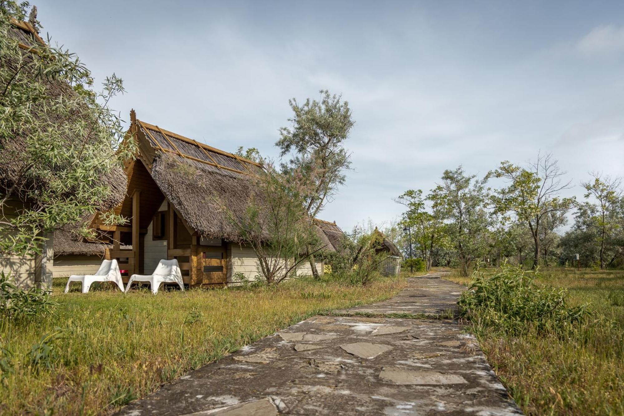 Hotel Dolphin Camping Sfântu Gheorghe Zewnętrze zdjęcie