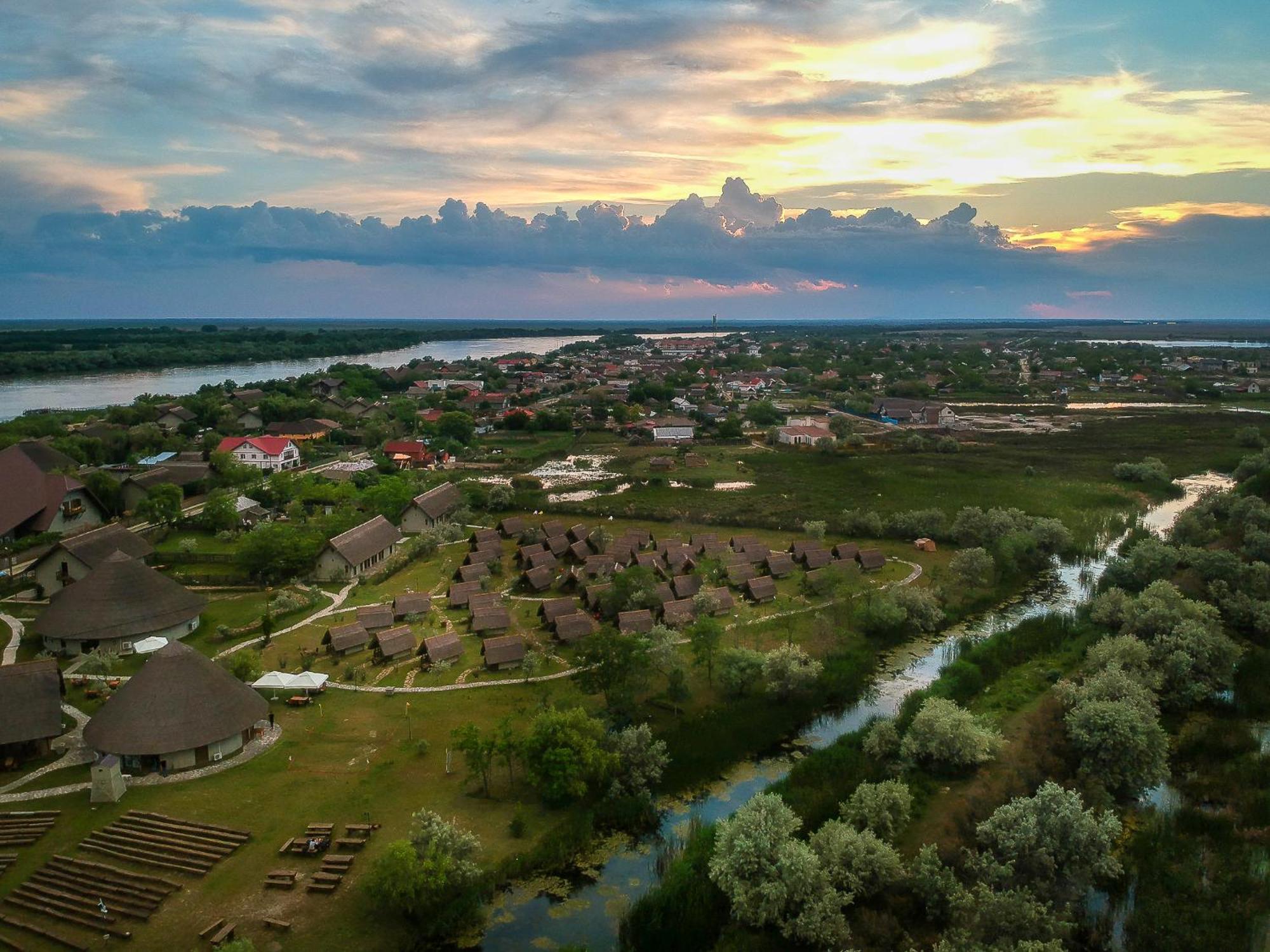 Hotel Dolphin Camping Sfântu Gheorghe Zewnętrze zdjęcie