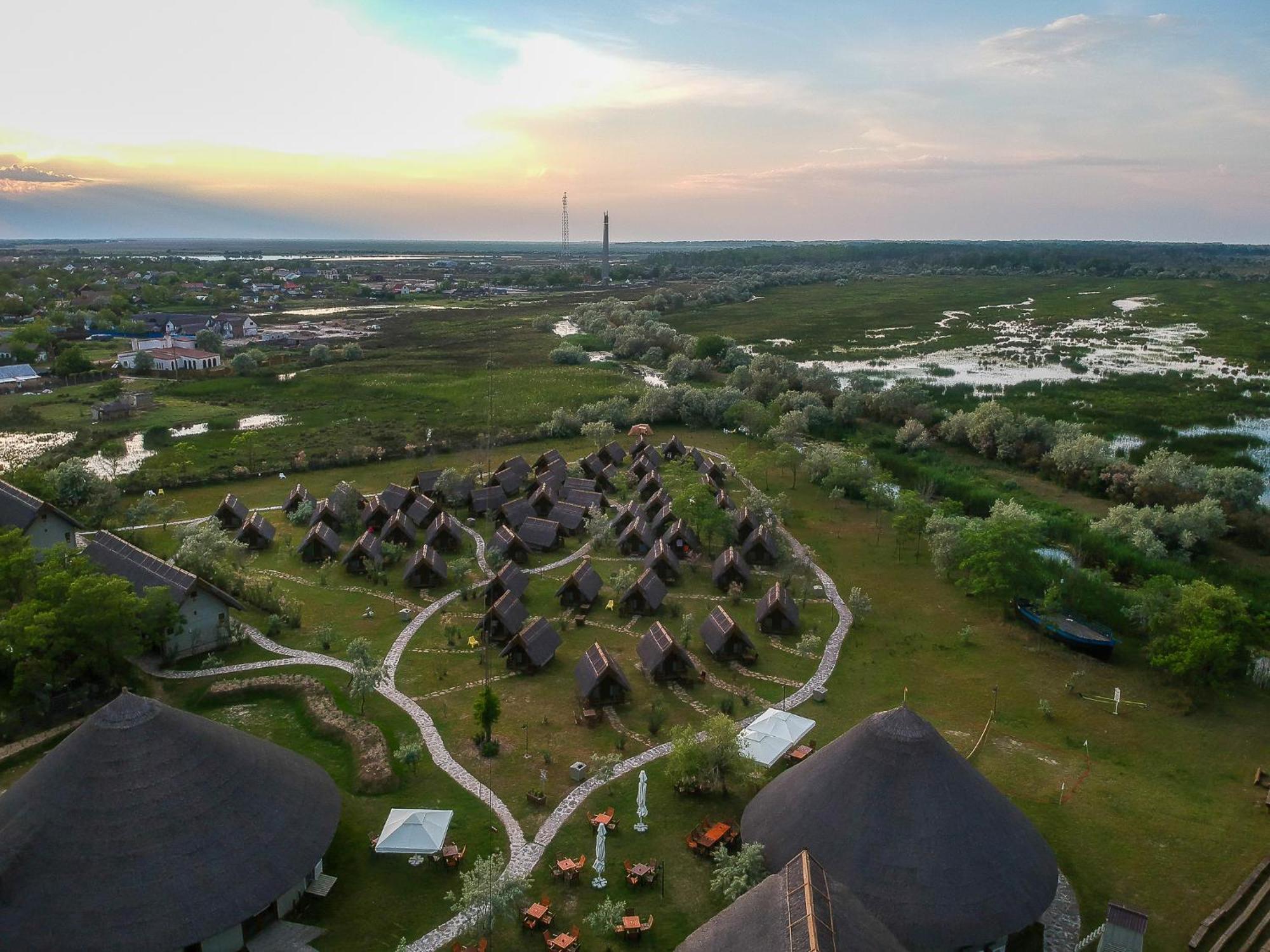 Hotel Dolphin Camping Sfântu Gheorghe Zewnętrze zdjęcie